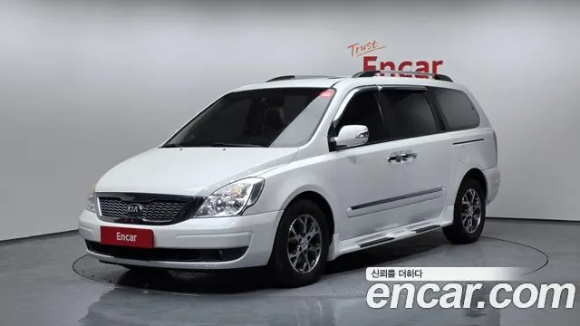 KIA CARNIVAL R 2014