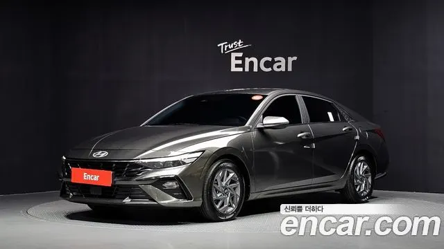 HYUNDAI AVANTE HYBRID 2024