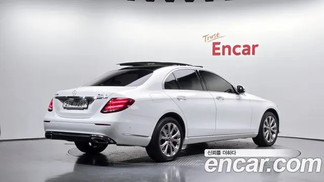 MERCEDES-BENZ E-CLASS W213 2019