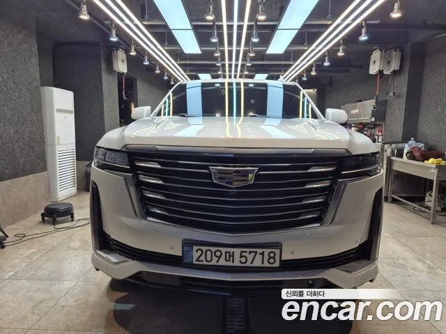 CADILLAC ESCALADE 2022