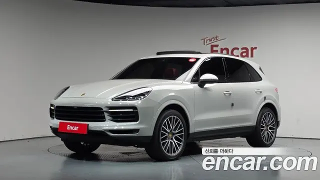 PORSCHE CAYENNE 2021