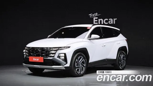 HYUNDAI TUCSON HYBRID 2024