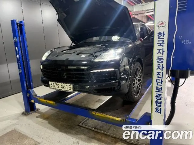 PORSCHE CAYENNE 2020