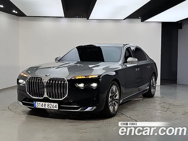 BMW 7 SERIES 2023