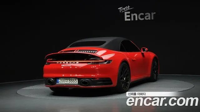 PORSCHE 911 2022