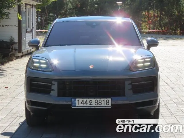 PORSCHE CAYENNE 2024
