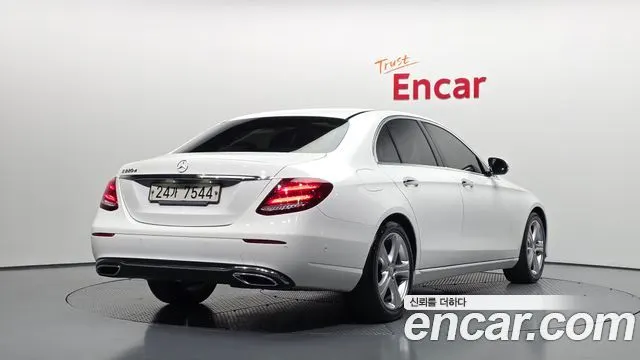 MERCEDES-BENZ E-CLASS W213 — из Кореи под ключ