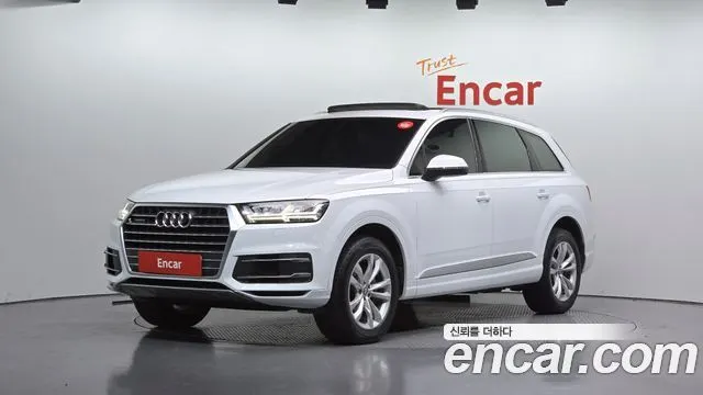AUDI Q7 2019