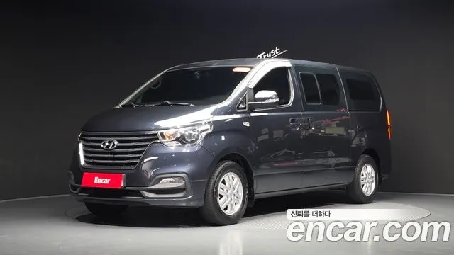 HYUNDAI GRAND STAREX 2019