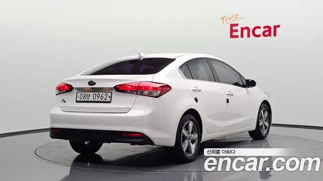 KIA K3 2016