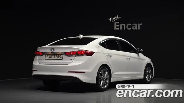 HYUNDAI AVANTE 2018