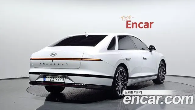 HYUNDAI GRANDEUR HYBRID 2023