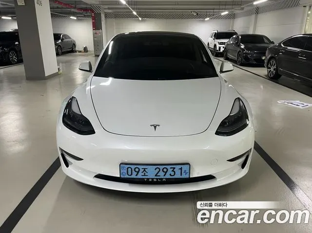 TESLA MODEL 3 2021
