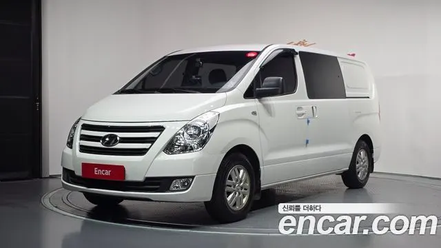 HYUNDAI GRAND STAREX 2018