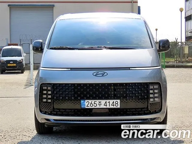HYUNDAI STARIA 2022
