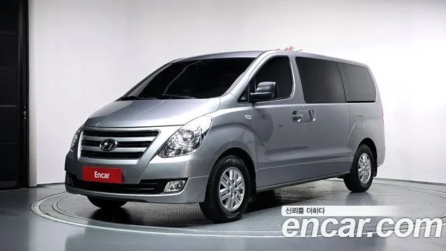 HYUNDAI GRAND STAREX 2017