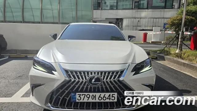 LEXUS ES300H 2026