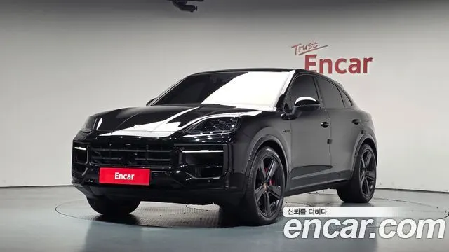 PORSCHE CAYENNE 2025