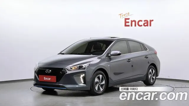 HYUNDAI IONIQ HYBRID — из Кореи под ключ