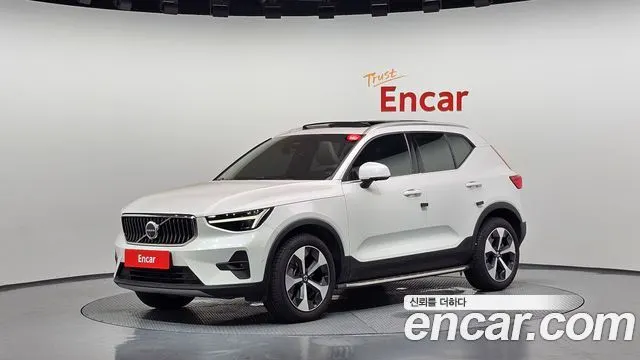 VOLVO XC40 2025 — из Кореи под ключ