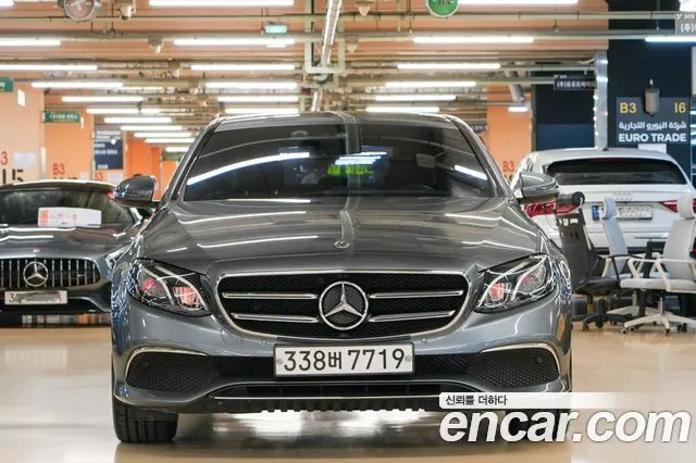 MERCEDES-BENZ E-CLASS W213 2020
