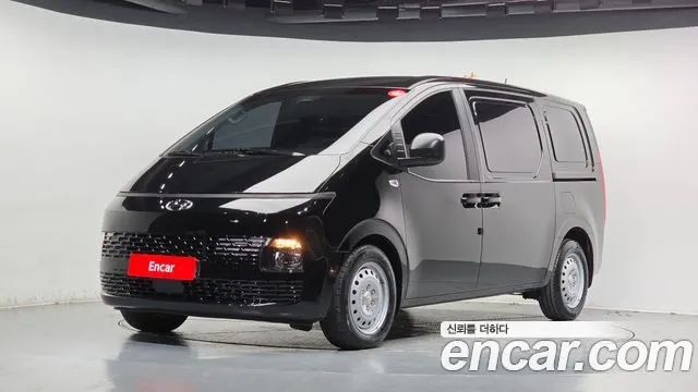 HYUNDAI STARIA 2022