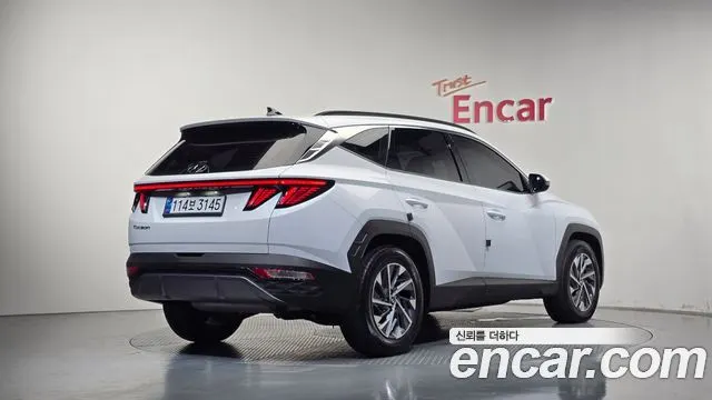 HYUNDAI TUCSON HYBRID — из Кореи под ключ