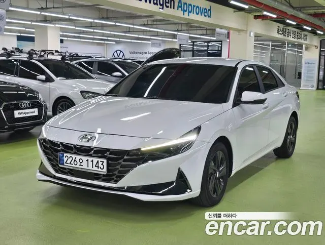 HYUNDAI AVANTE HYBRID — из Кореи под ключ
