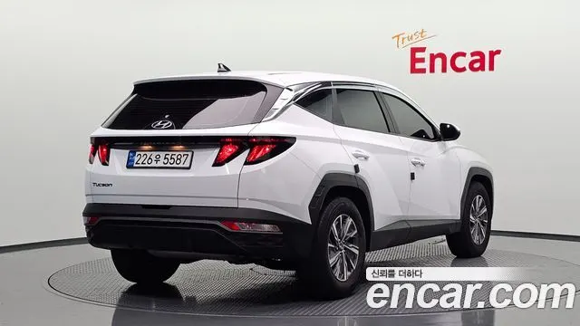 HYUNDAI TUCSON HYBRID — из Кореи под ключ