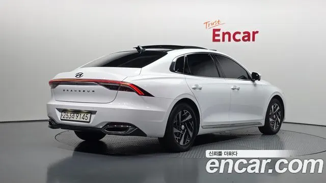 HYUNDAI GRANDEUR HYBRID — из Кореи под ключ