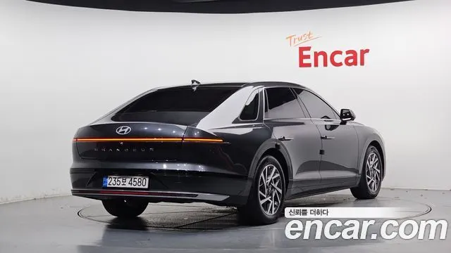 HYUNDAI GRANDEUR HYBRID — из Кореи под ключ