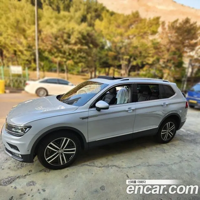 VOLKSWAGEN TIGUAN ALLSPACE — из Кореи под ключ