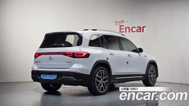 MERCEDES-BENZ EQB X243 — из Кореи под ключ