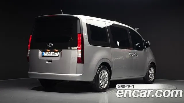 HYUNDAI STARIA — из Кореи под ключ