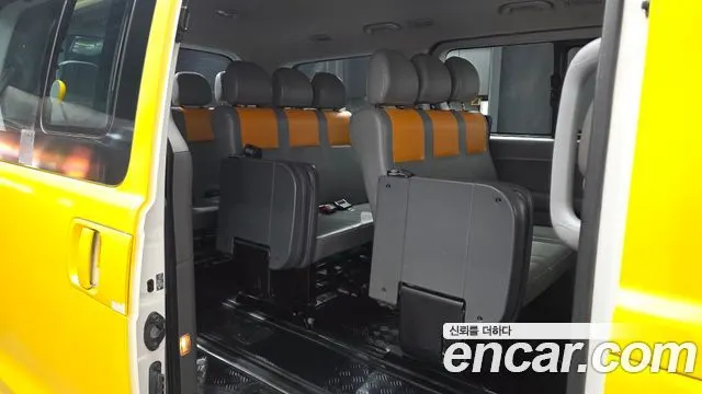 HYUNDAI GRAND STAREX — из Кореи под ключ