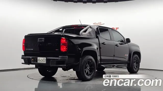 CHEVROLET REAL NEW COLORADO — из Кореи под ключ