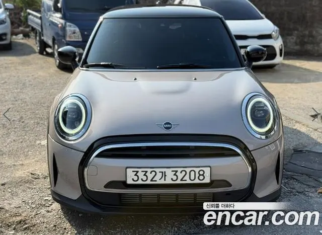 MINI COOPER 2023 — 34 170 км, серебристо-серый, Корея — под ключ — фото 1