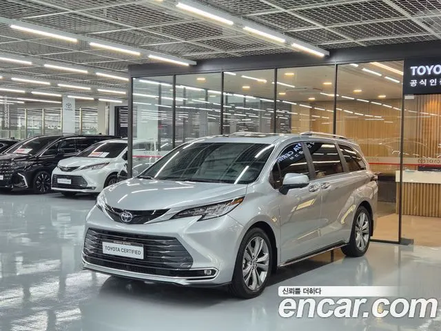 TOYOTA SIENNA — из Кореи под ключ