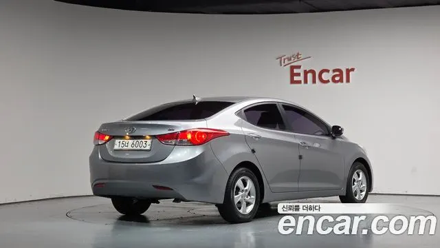 HYUNDAI AVANTE — из Кореи под ключ