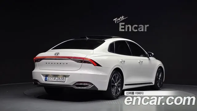 HYUNDAI GRANDEUR — из Кореи под ключ