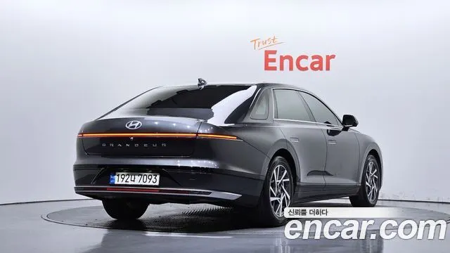 HYUNDAI GRANDEUR HYBRID — из Кореи под ключ