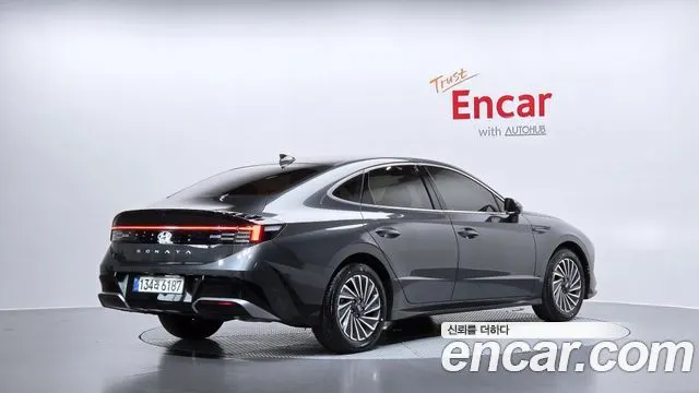HYUNDAI SONATA HYBRID — из Кореи под ключ