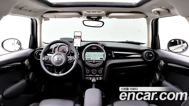 MINI COOPER 2018 — 34 457 км, тёмно-зелёный, Корея — под ключ — фото 7