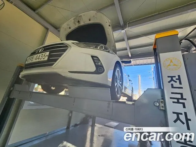 HYUNDAI AVANTE — из Кореи под ключ