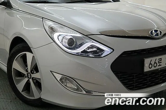 HYUNDAI SONATA HYBRID — из Кореи под ключ