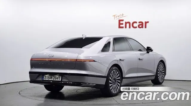 HYUNDAI GRANDEUR HYBRID — из Кореи под ключ