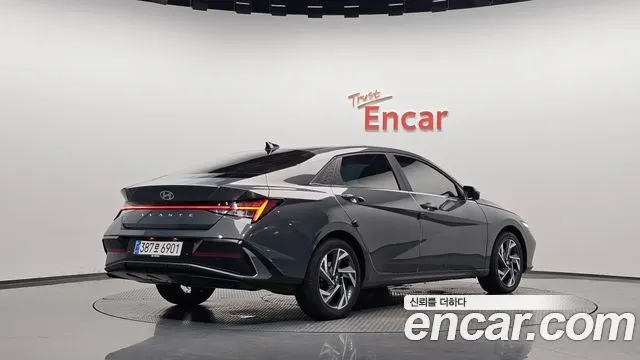 HYUNDAI AVANTE HYBRID — из Кореи под ключ