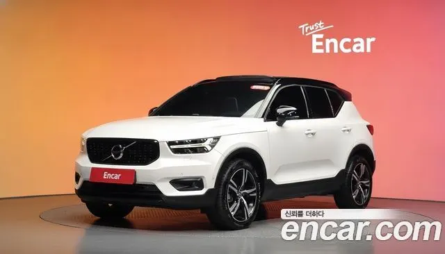 VOLVO XC40 2019 — 144 632 км, белый, Корея — под ключ — фото 2