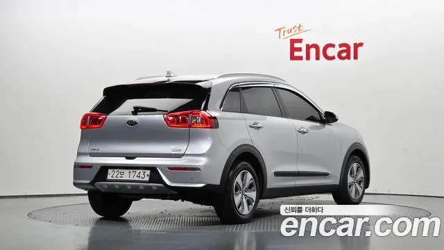 KIA NIRO — из Кореи под ключ