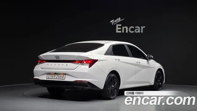 HYUNDAI AVANTE HYBRID — из Кореи под ключ